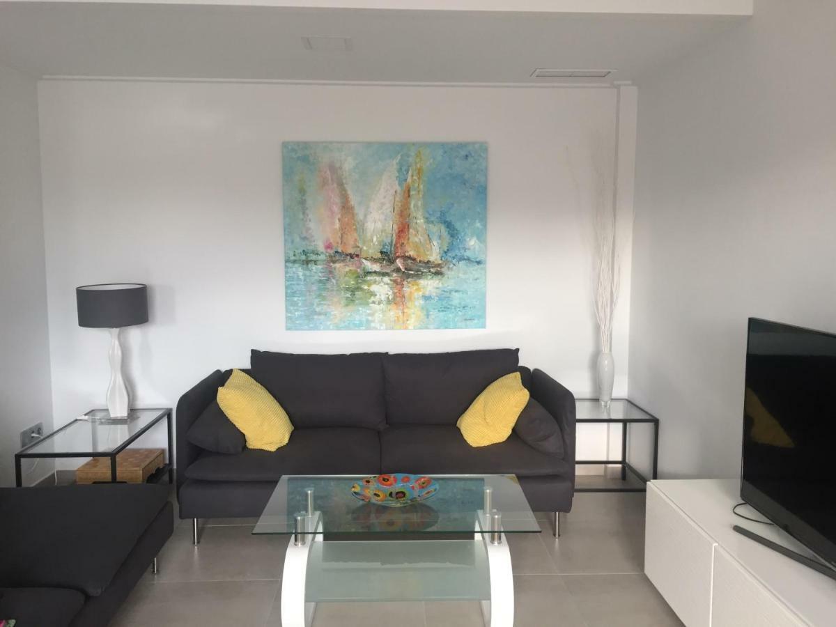 Amalia 54 *